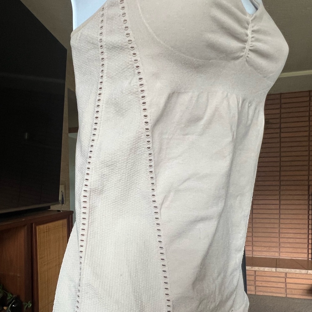 Athleta allegro support tank - Picture 5 of 8